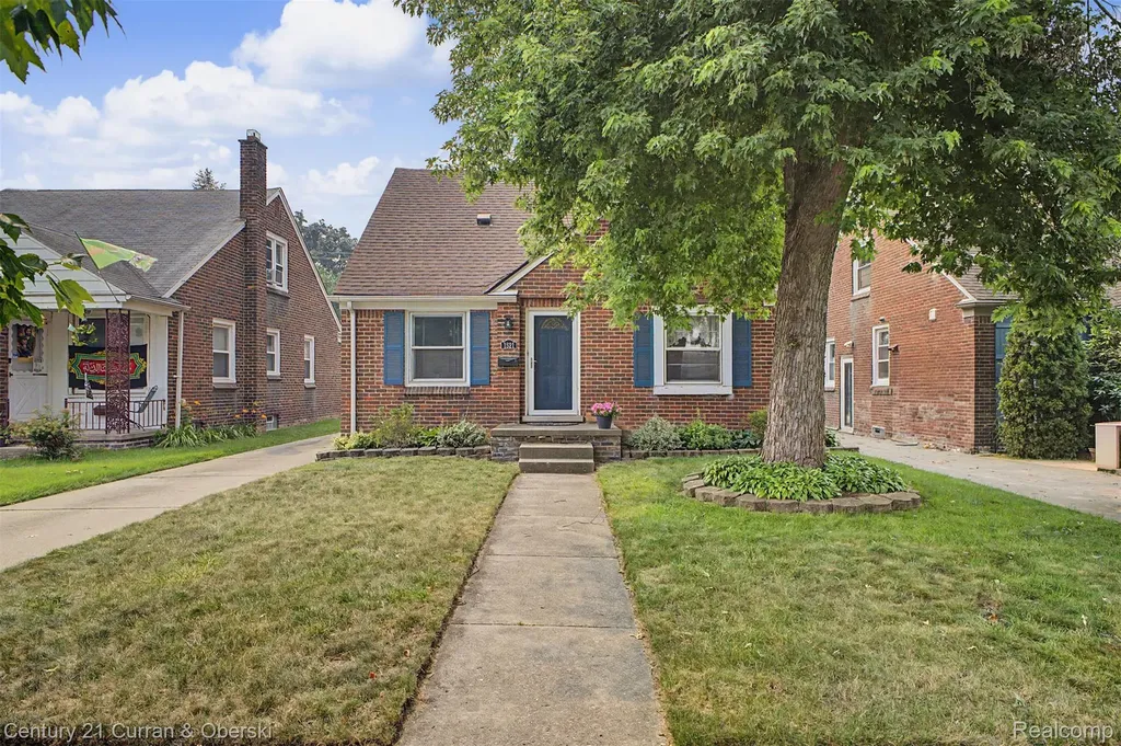 1521 Highview Street Dearborn City MI 48128
