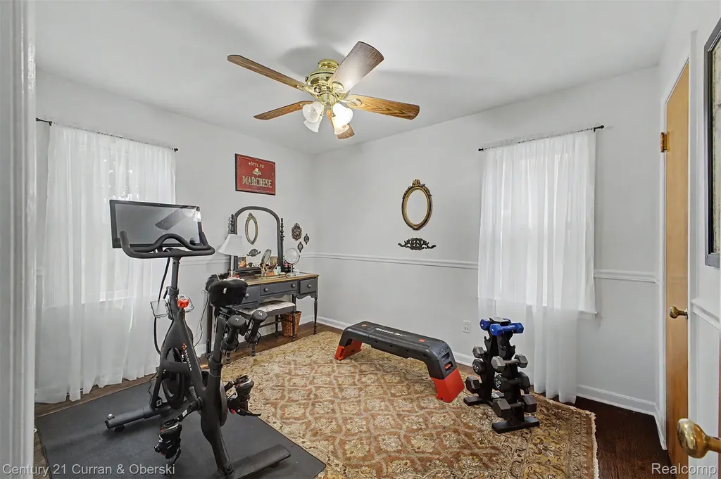 1521 Highview Street Dearborn City MI 48128