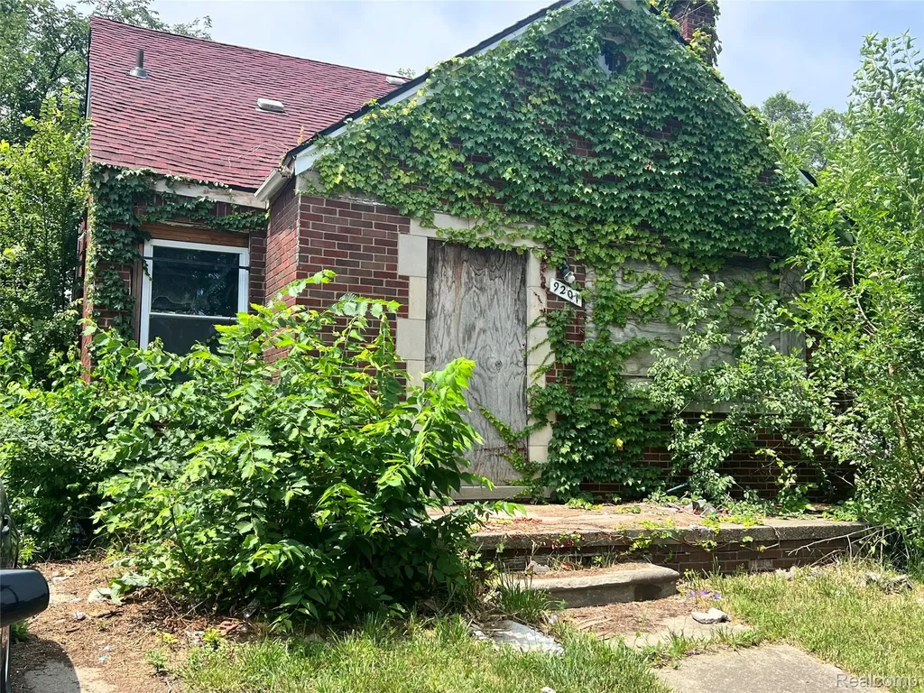 9201 Manistique Street Detroit City MI 48224