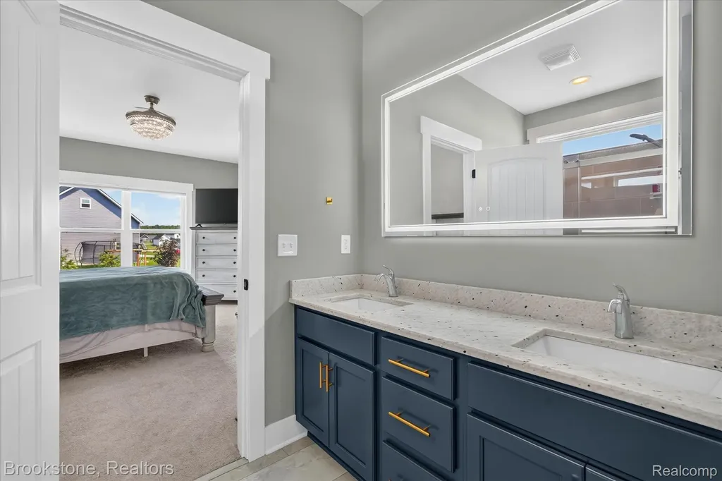 9830 Loretta Lane Green Oak Township MI 48178