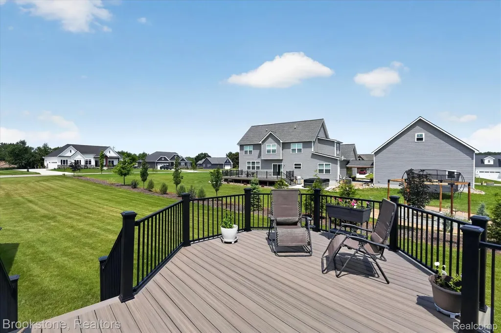 9830 Loretta Lane Green Oak Township MI 48178