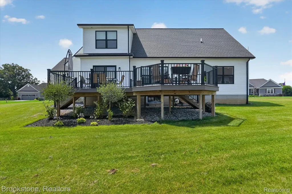 9830 Loretta Lane Green Oak Township MI 48178