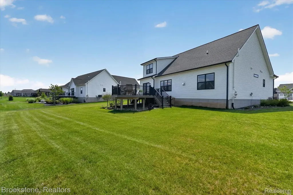 9830 Loretta Lane Green Oak Township MI 48178