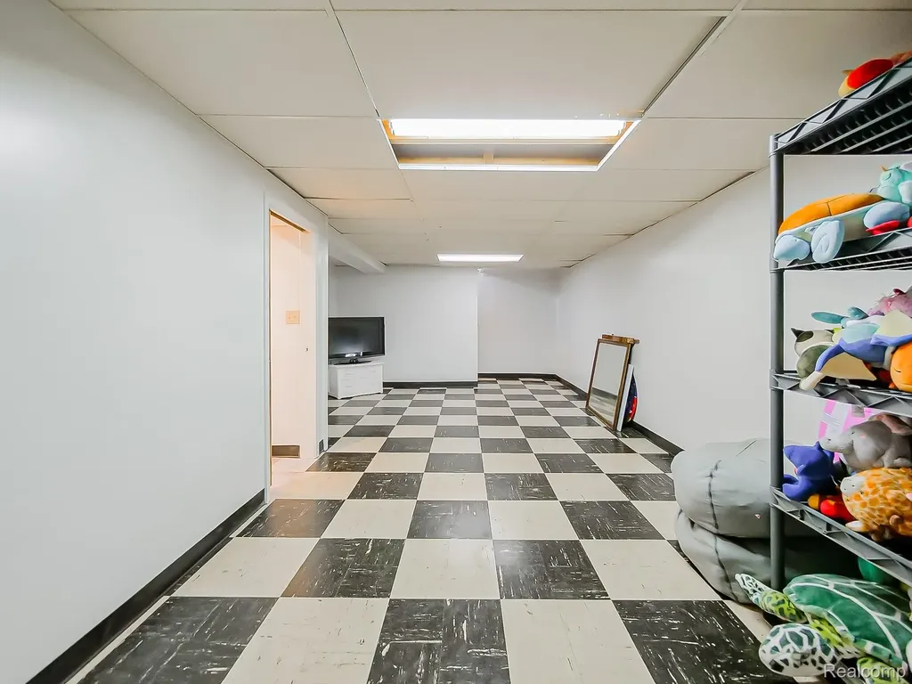 35725 Griswald Street Clinton Charter Township MI 48035