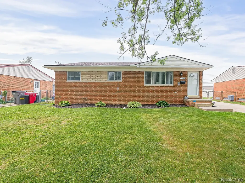 35725 Griswald Street Clinton Charter Township MI 48035
