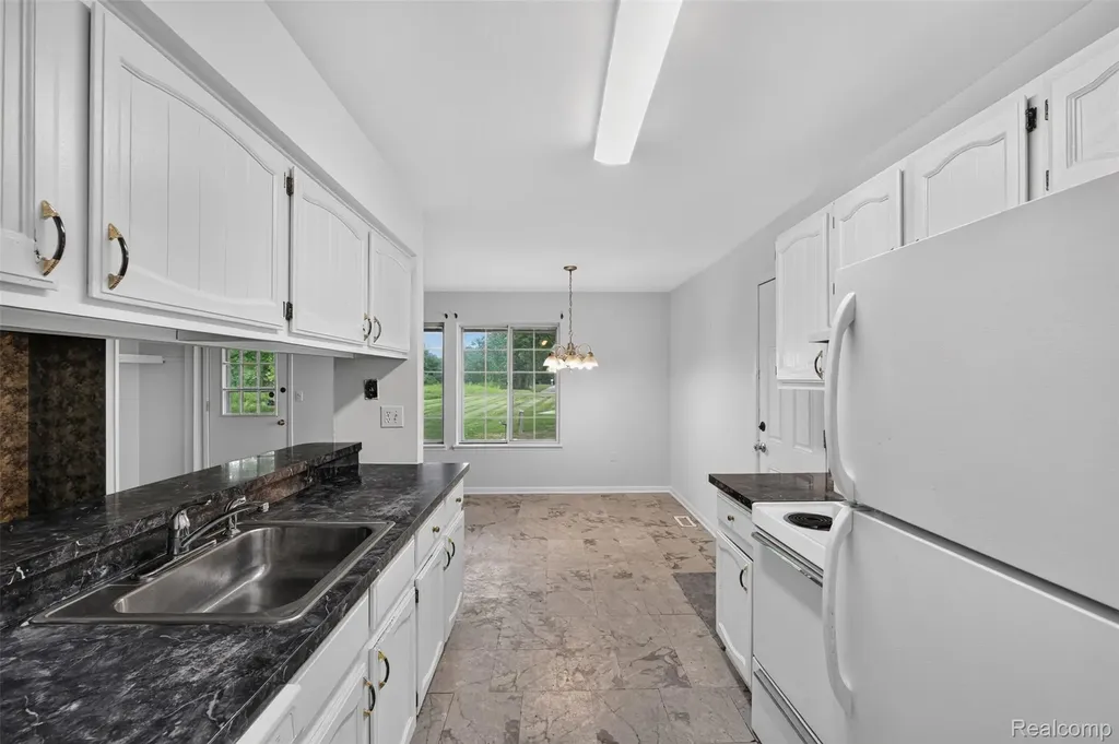 8324 N Genesee Road Genesee Charter Township MI 48458