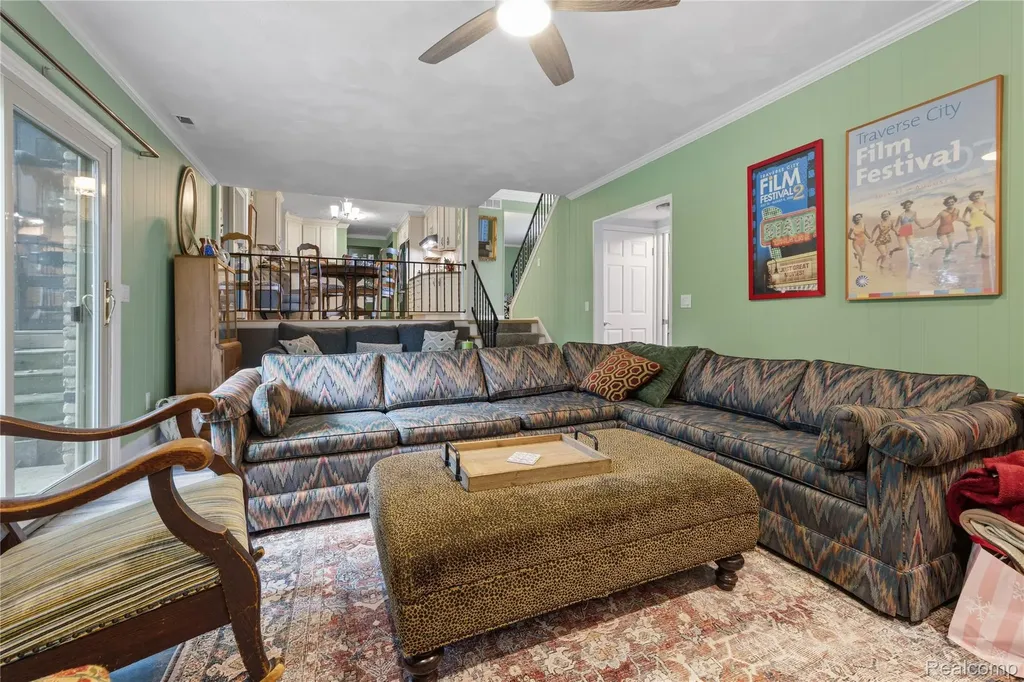 6180 Meyer Avenue Green Oak Township MI 48116
