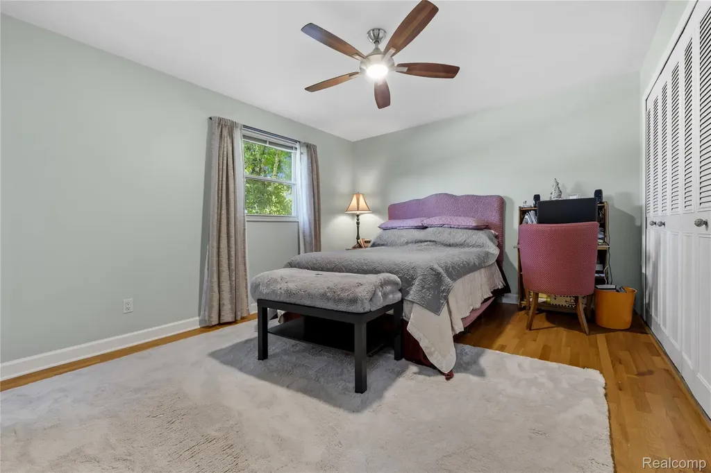 6180 Meyer Avenue Green Oak Township MI 48116