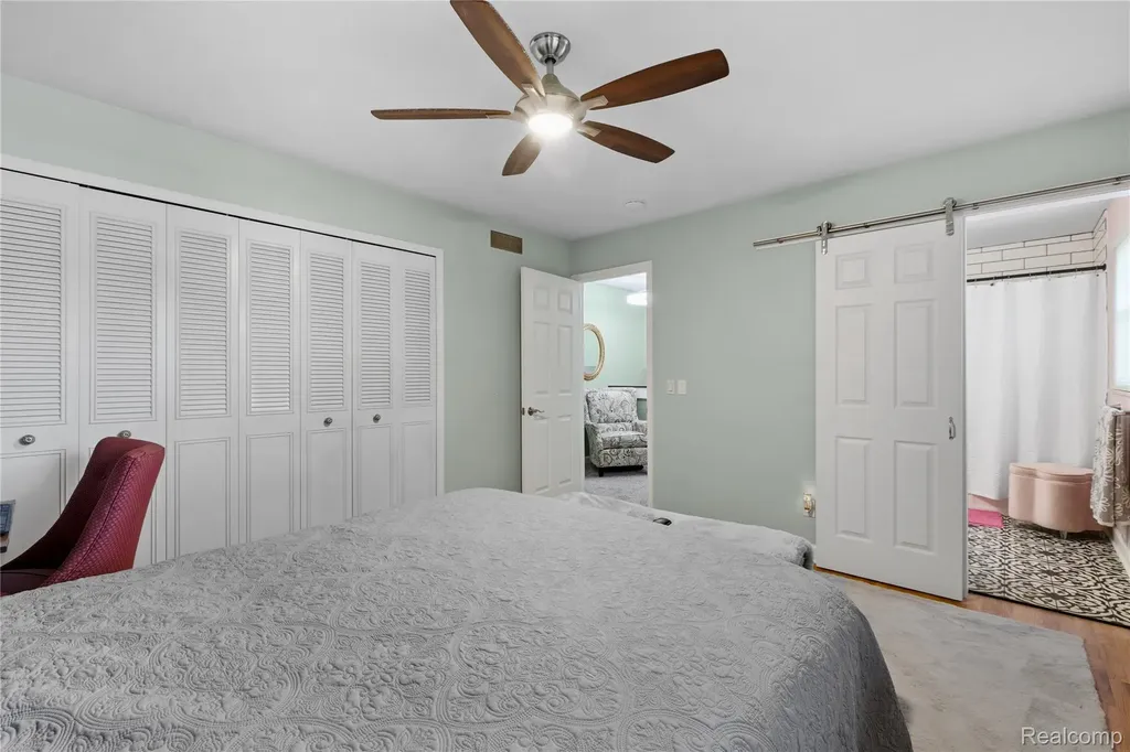 6180 Meyer Avenue Green Oak Township MI 48116