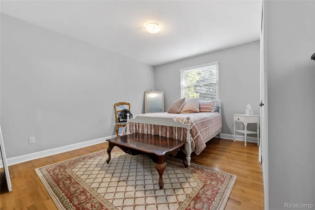 6180 Meyer Avenue Green Oak Township MI 48116