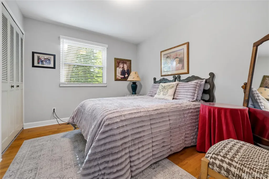 6180 Meyer Avenue Green Oak Township MI 48116