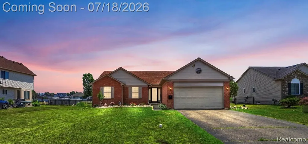 1529 Baypointe Circle Mundy Township MI 48439