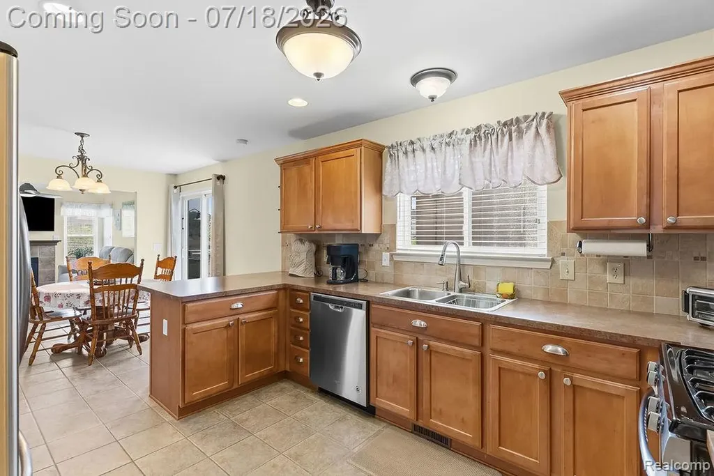 1529 Baypointe Circle Mundy Township MI 48439