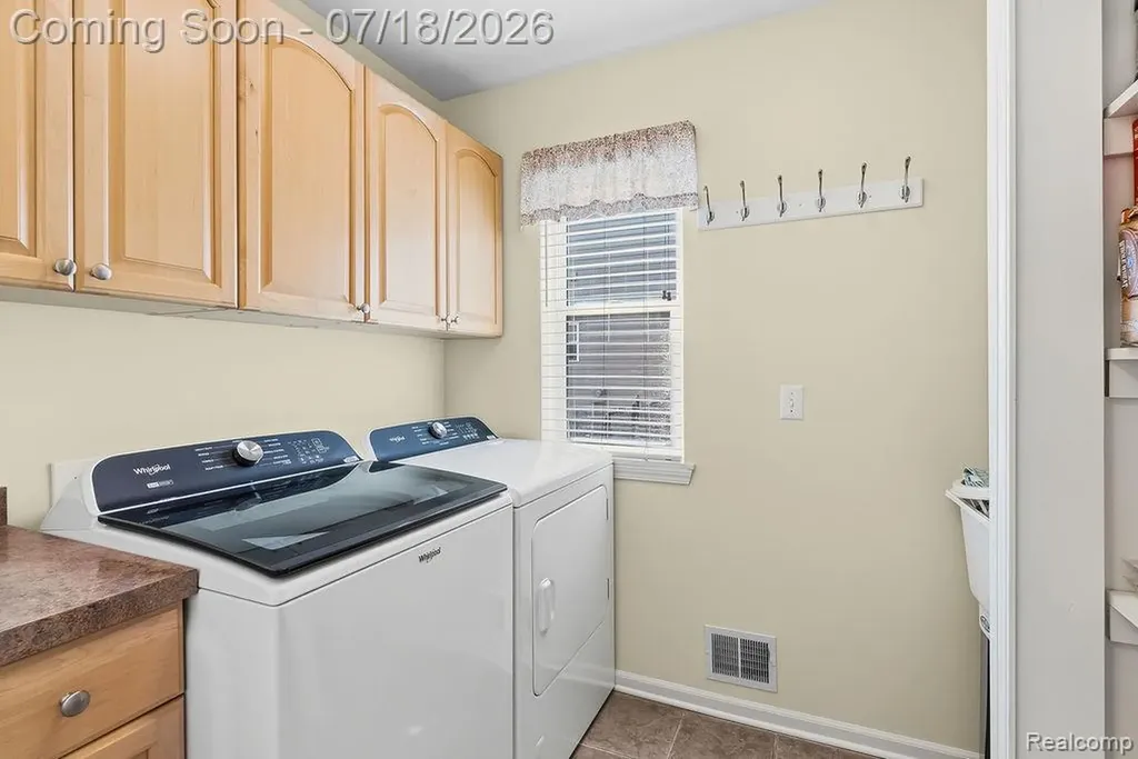 1529 Baypointe Circle Mundy Township MI 48439