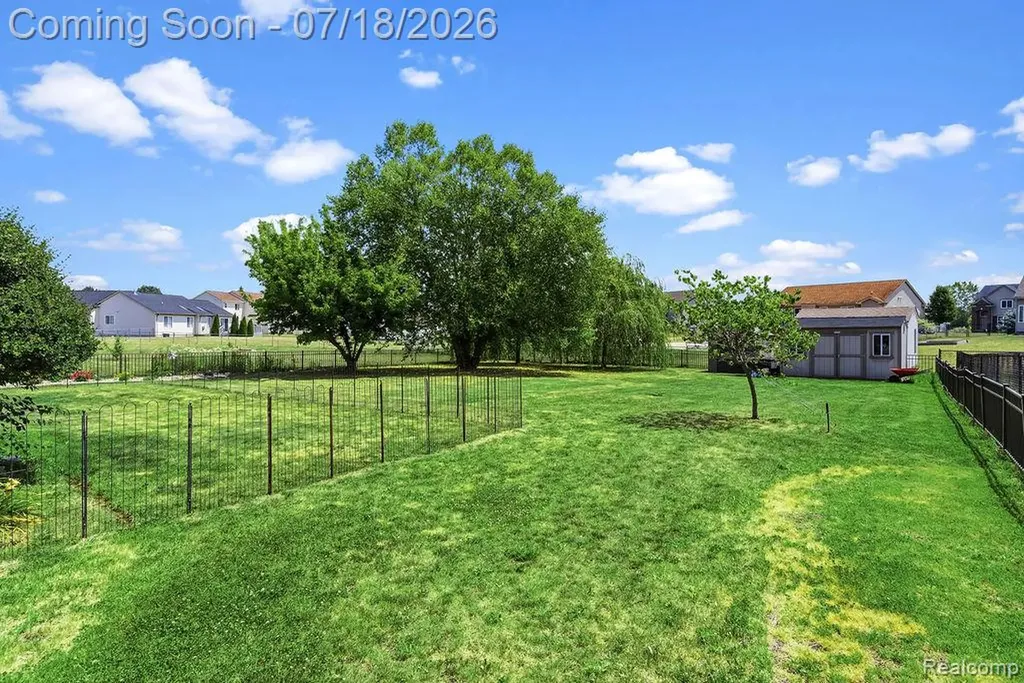 1529 Baypointe Circle Mundy Township MI 48439