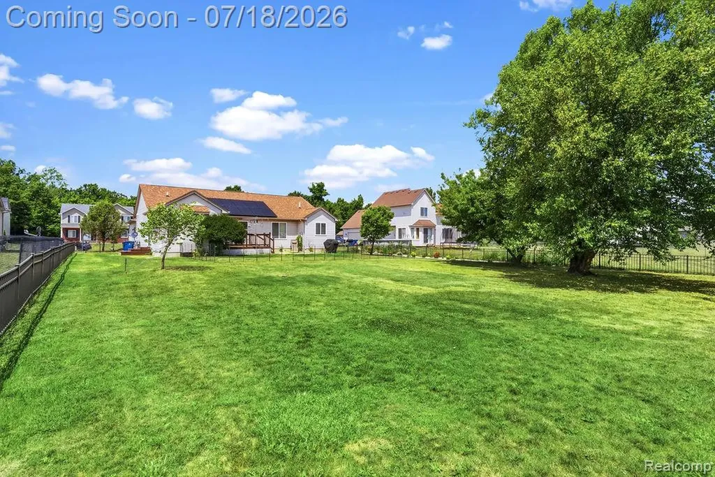 1529 Baypointe Circle Mundy Township MI 48439