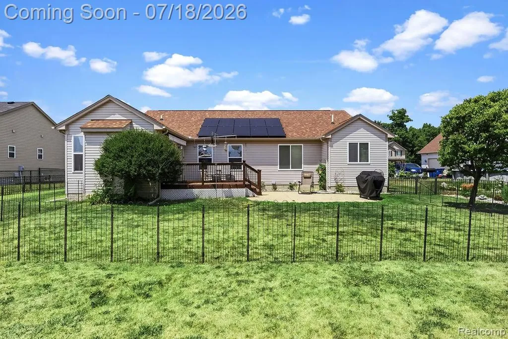1529 Baypointe Circle Mundy Township MI 48439