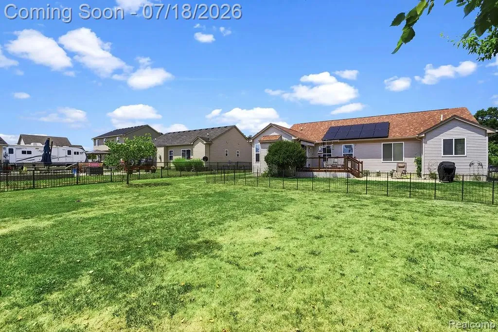 1529 Baypointe Circle Mundy Township MI 48439