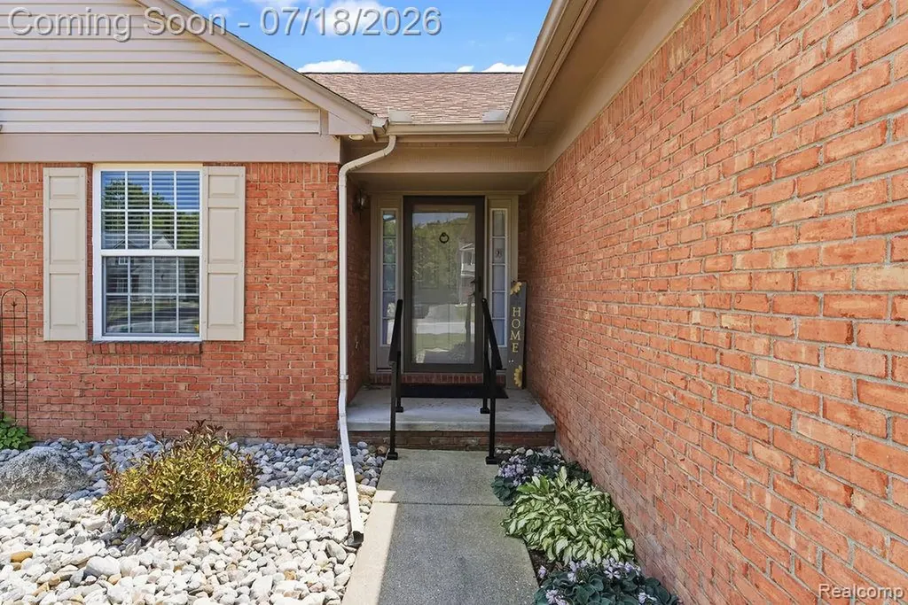 1529 Baypointe Circle Mundy Township MI 48439