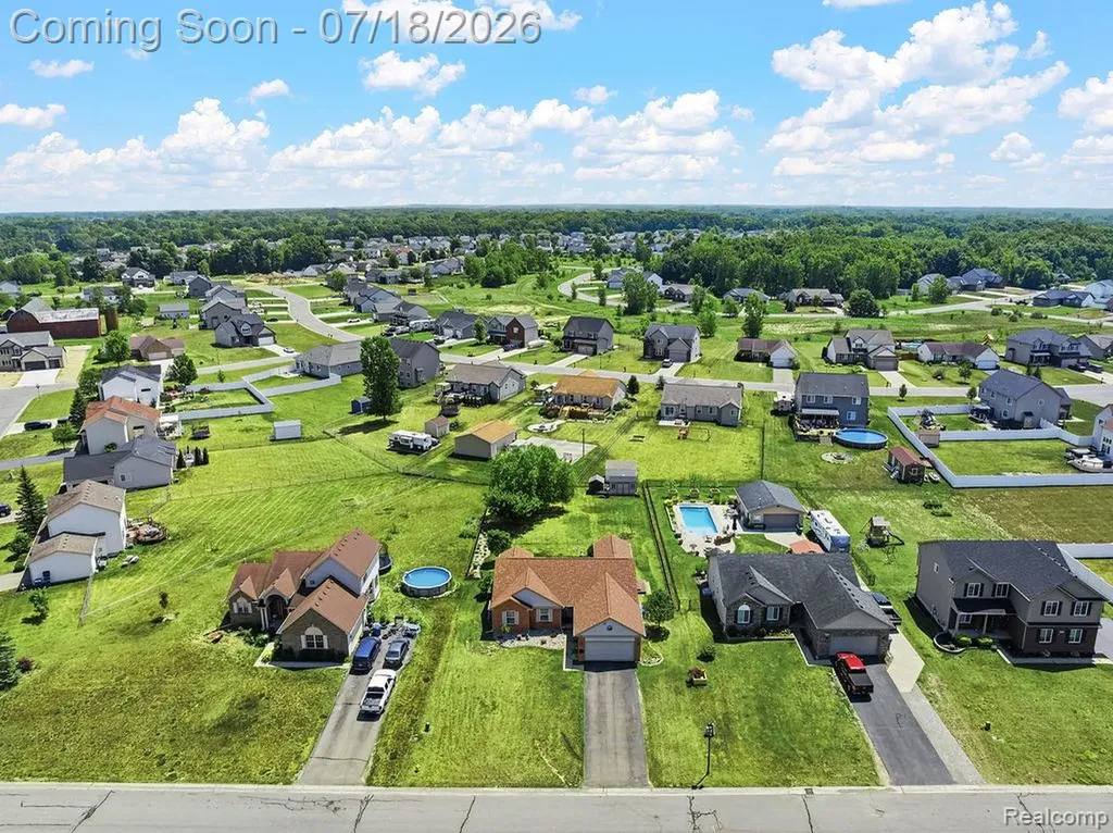 1529 Baypointe Circle Mundy Township MI 48439