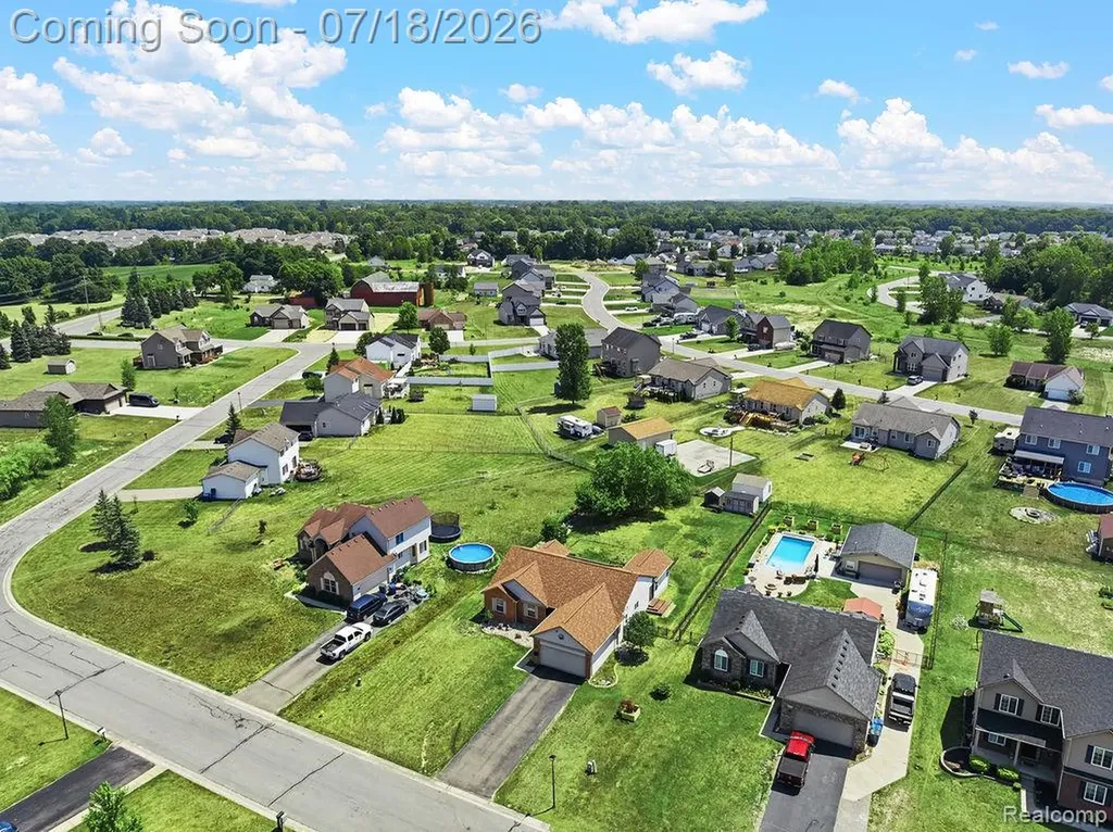 1529 Baypointe Circle Mundy Township MI 48439