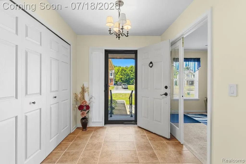 1529 Baypointe Circle Mundy Township MI 48439