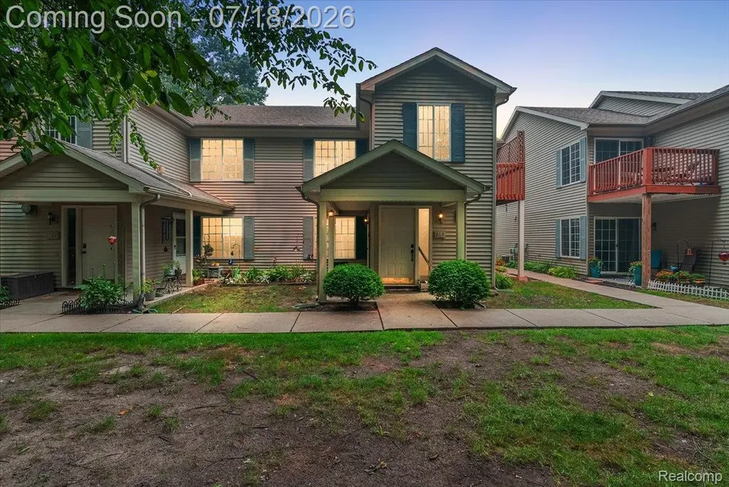 861 Saybrook Drive Waterford Charter Township MI 48327