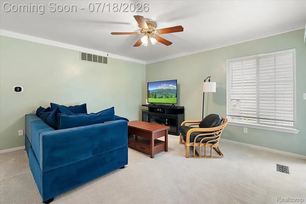 861 Saybrook Drive Waterford Charter Township MI 48327