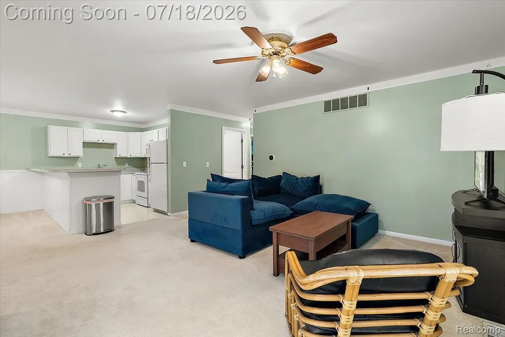 861 Saybrook Drive Waterford Charter Township MI 48327
