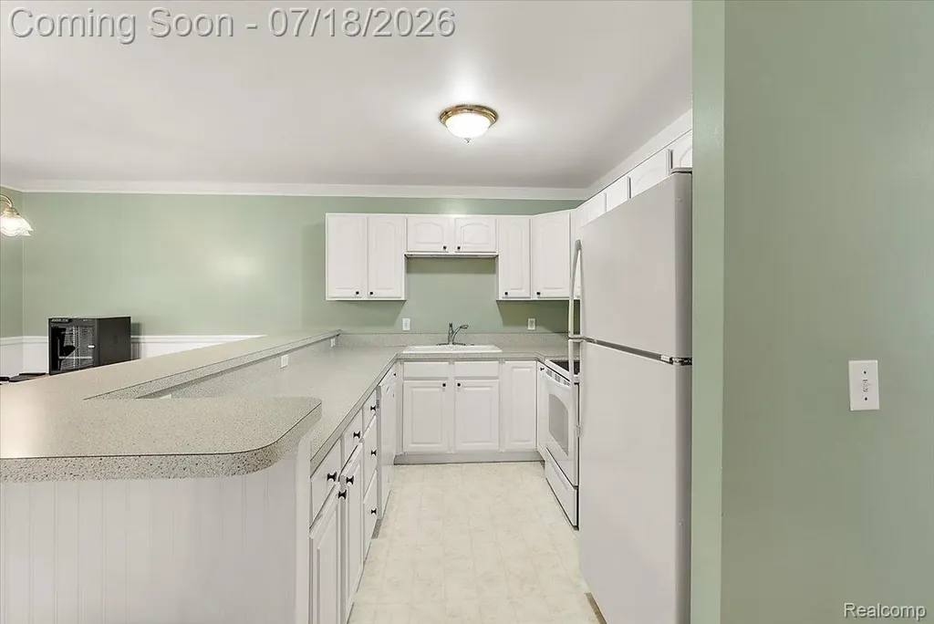 861 Saybrook Drive Waterford Charter Township MI 48327