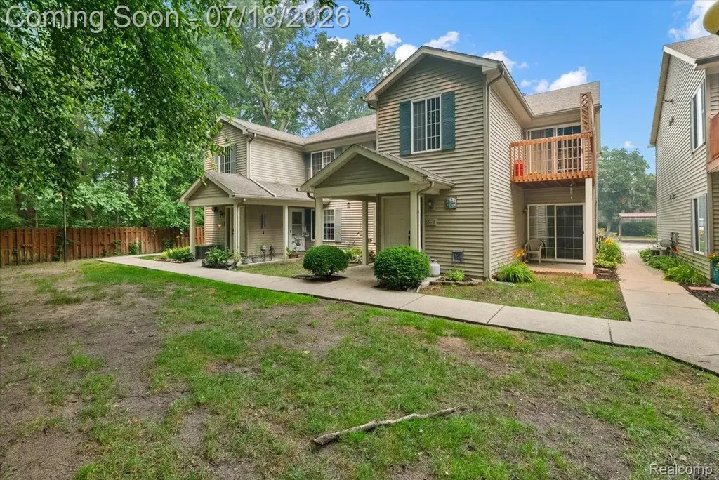 861 Saybrook Drive Waterford Charter Township MI 48327