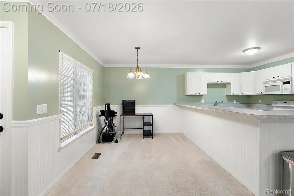 861 Saybrook Drive Waterford Charter Township MI 48327