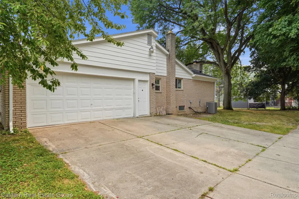 20291 Lacrosse Avenue Southfield City MI 48076
