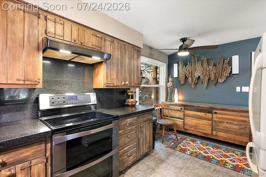 4170 Sandy Lane Bloomfield Hills City MI 48301