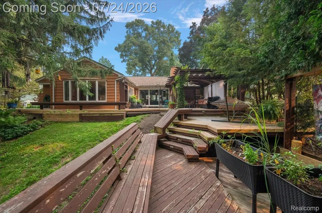 4170 Sandy Lane Bloomfield Hills City MI 48301