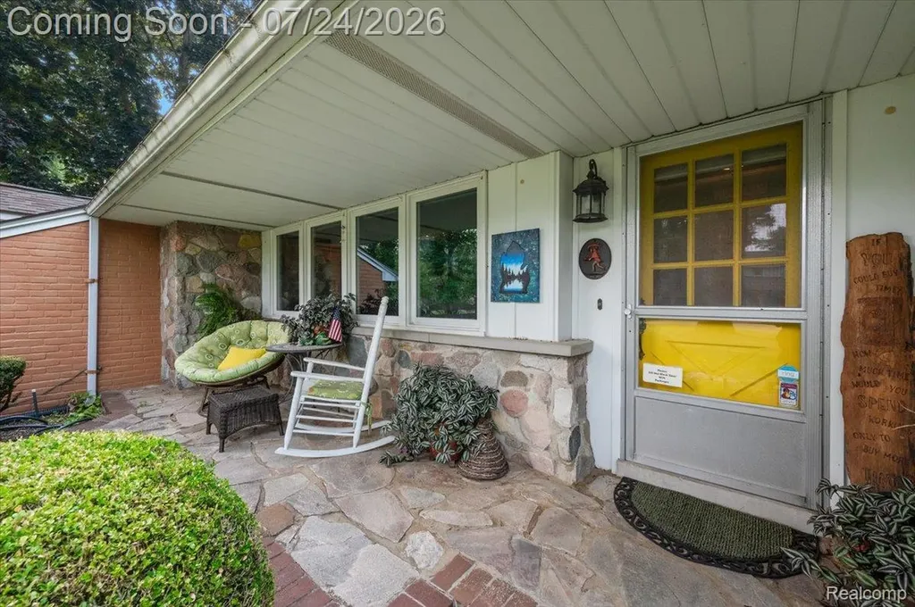 4170 Sandy Lane Bloomfield Hills City MI 48301