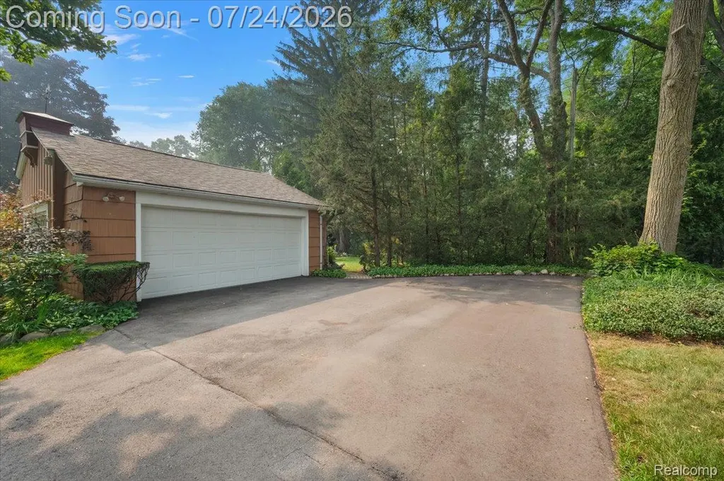 4170 Sandy Lane Bloomfield Hills City MI 48301