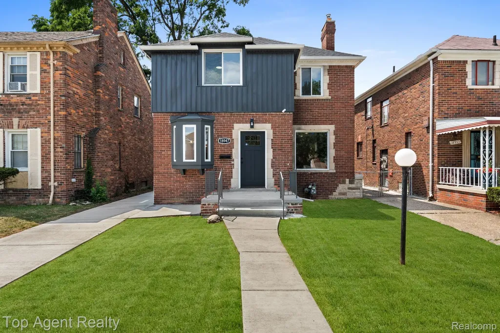 18947 Cherrylawn Street Detroit City MI 48221