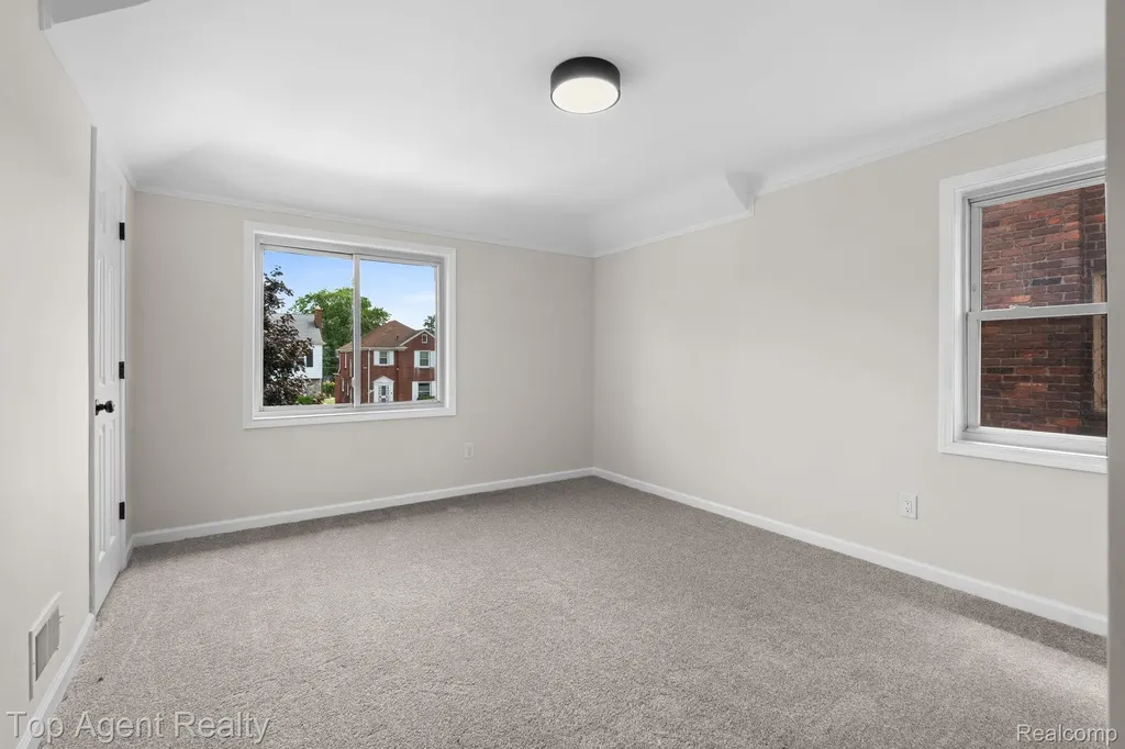 18947 Cherrylawn Street Detroit City MI 48221