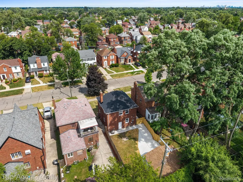 18947 Cherrylawn Street Detroit City MI 48221