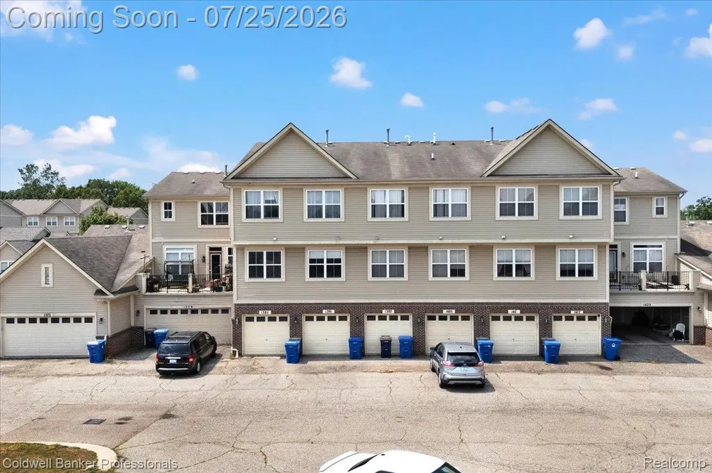 1385 Parkcrest Drive Waterford Charter Township MI 48327