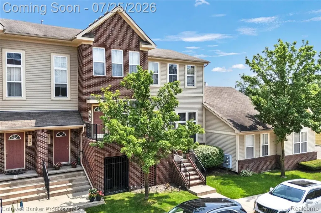 1385 Parkcrest Drive Waterford Charter Township MI 48327