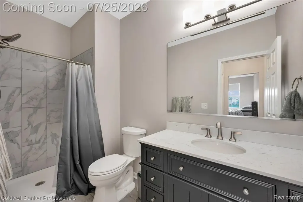 1385 Parkcrest Drive Waterford Charter Township MI 48327