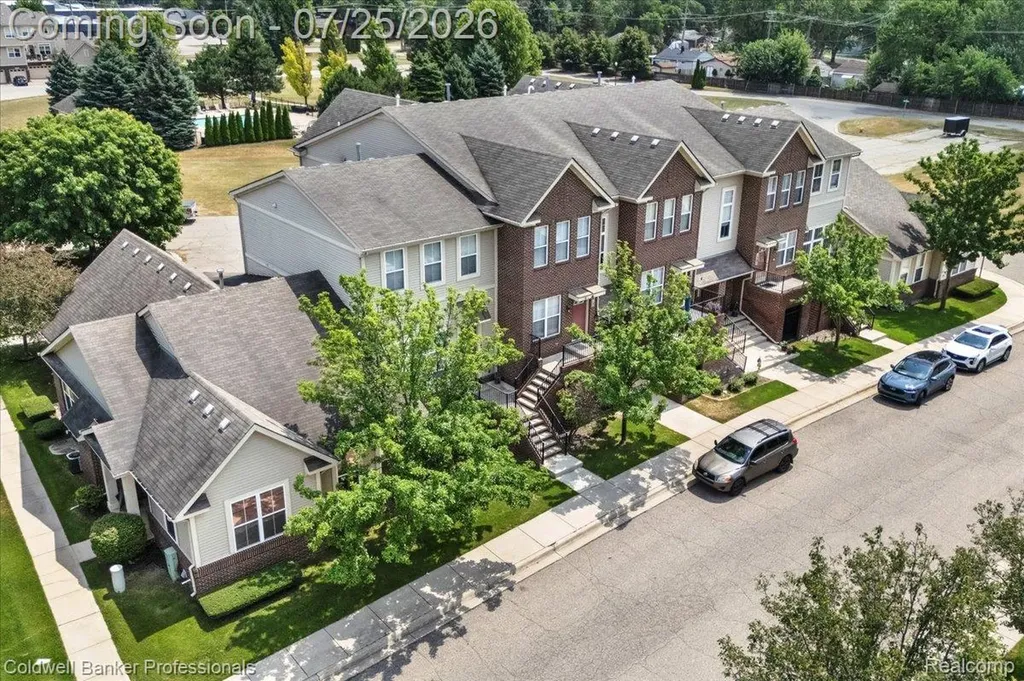 1385 Parkcrest Drive Waterford Charter Township MI 48327