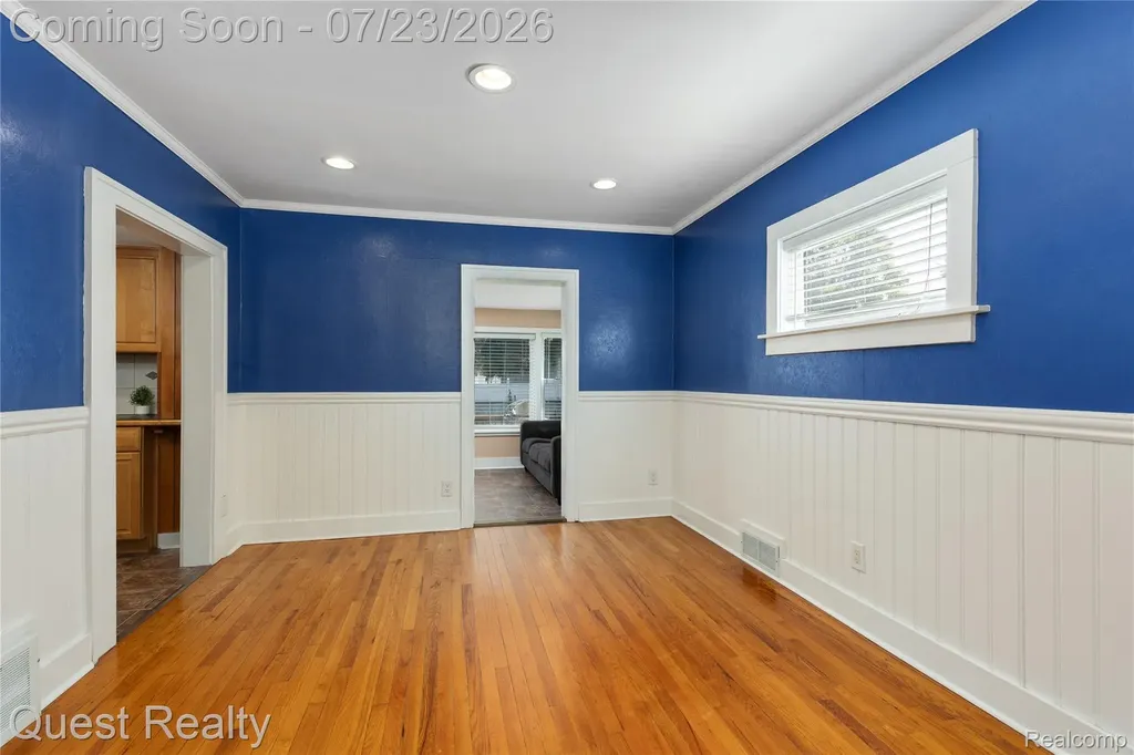 703 Florence Avenue Royal Oak City MI 48067