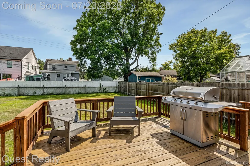 703 Florence Avenue Royal Oak City MI 48067