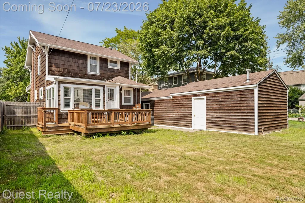 703 Florence Avenue Royal Oak City MI 48067