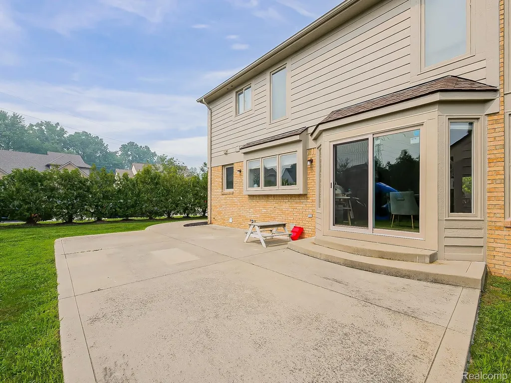 57633 Yorkshire Drive Washington Township MI 48094
