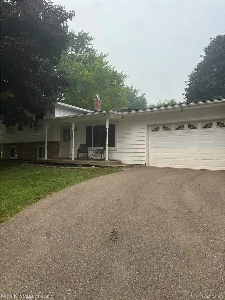 12335 Erika Street Hartland Township MI 48353