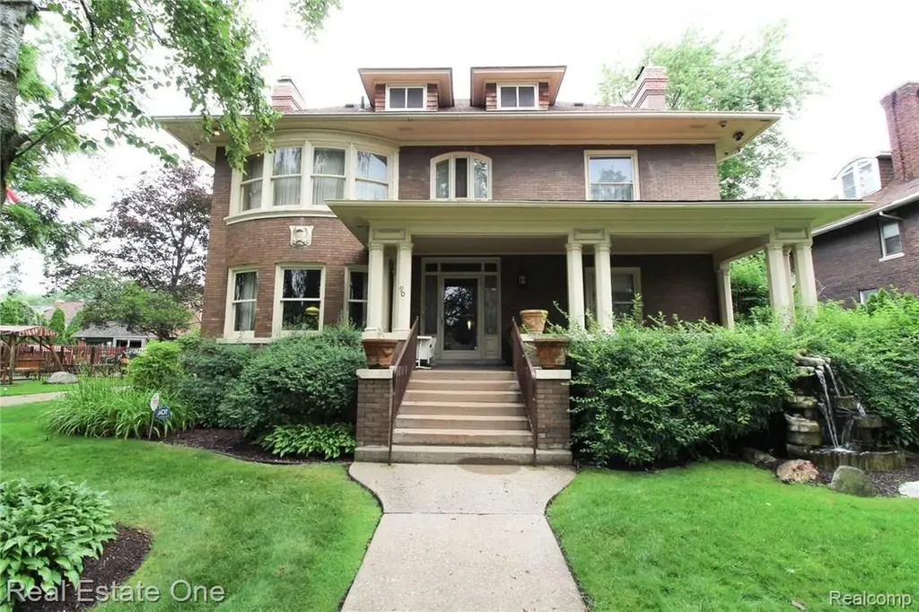 90 Edison Street Detroit City MI 48202